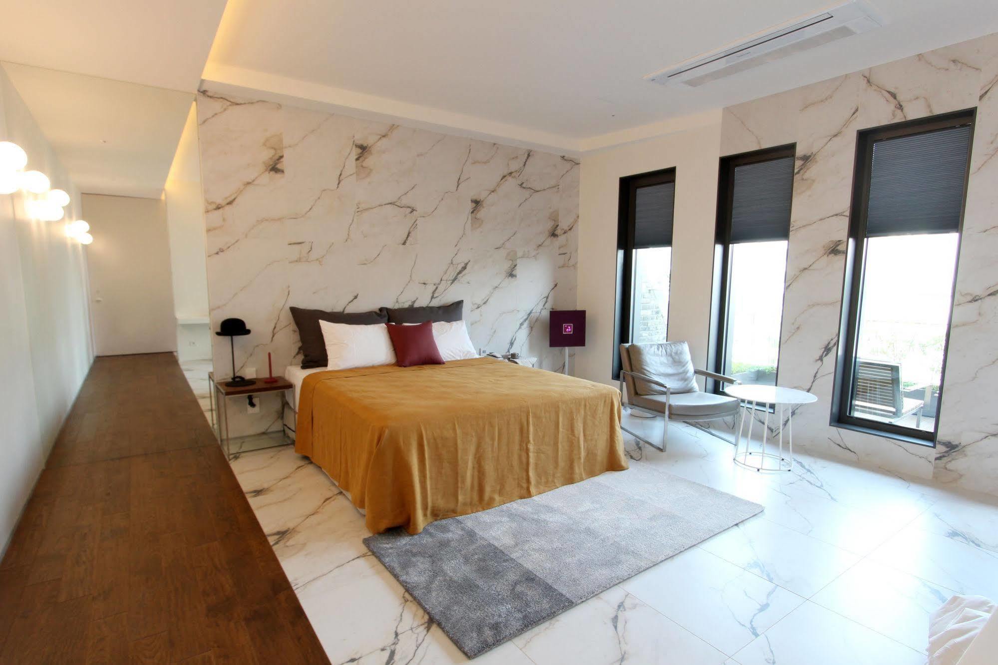 Snow Hotel Seoul Exterior photo